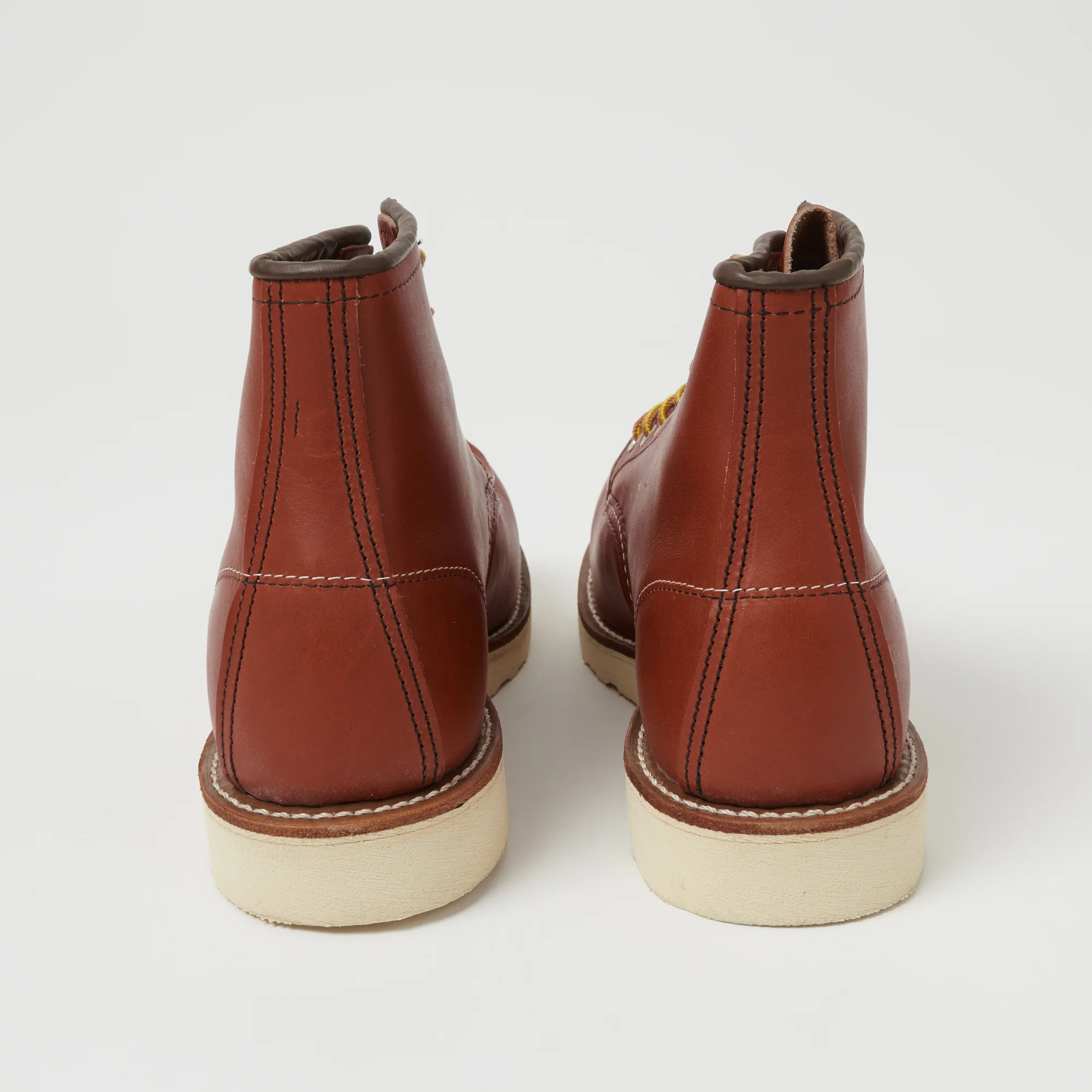 Red Wing 8131 Classic Moc Toe Boot - Oro Russet - Image 4