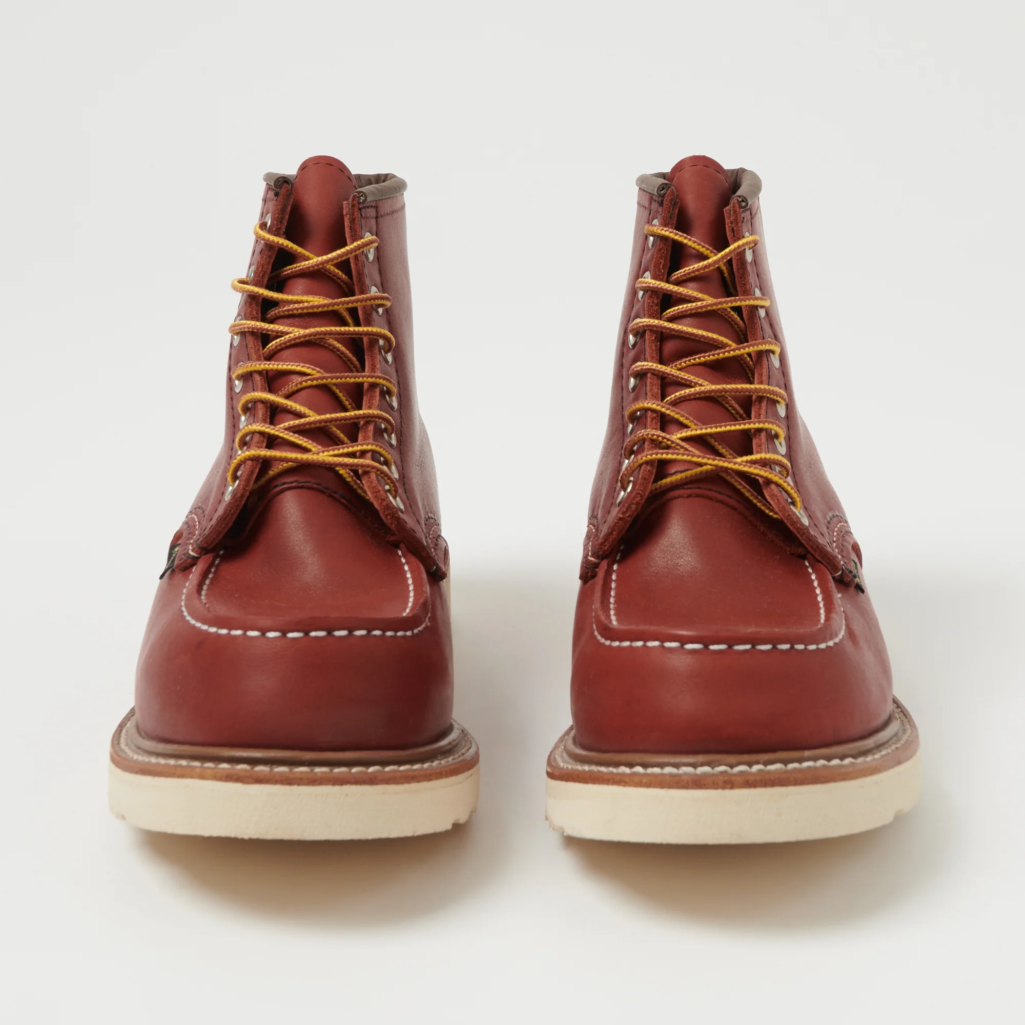 Red Wing 8864 'Gore-Tex' Classic Moc Toe Boot - Oro Russet Taos - Image 3