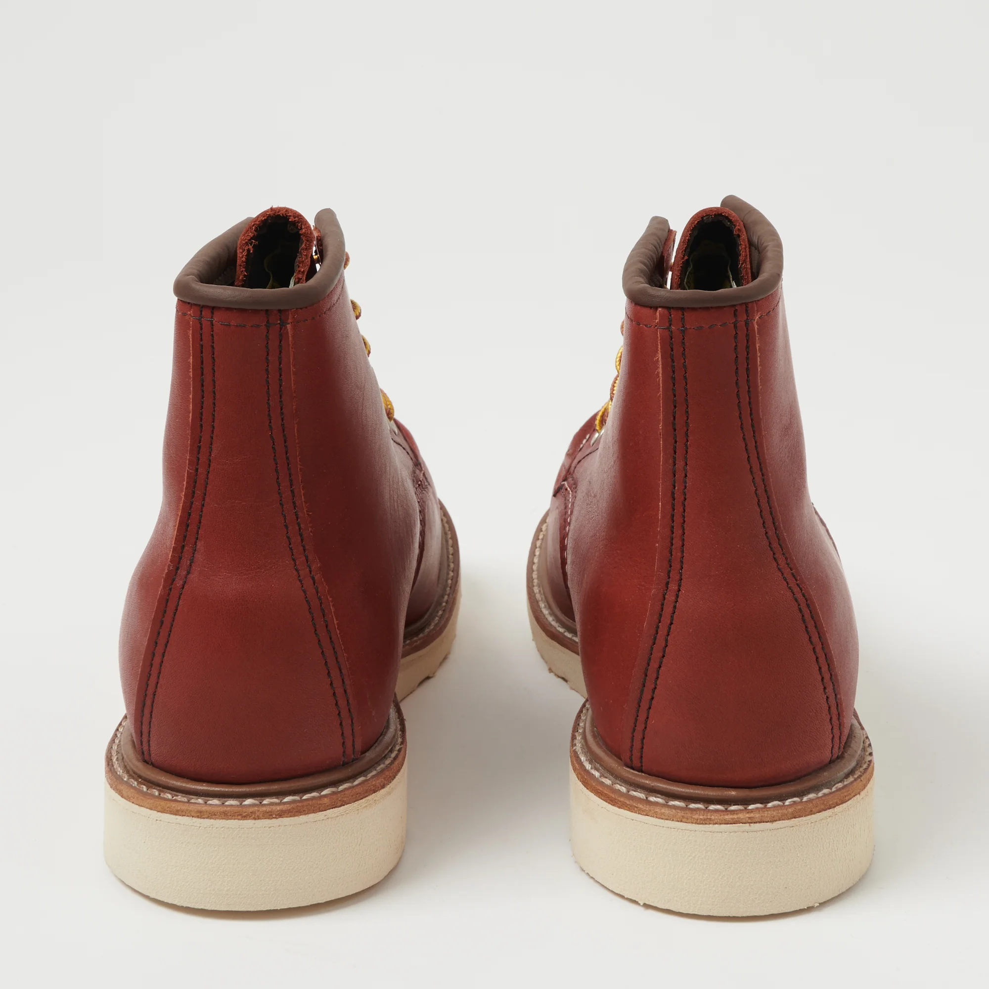 Red Wing 8864 'Gore-Tex' Classic Moc Toe Boot - Oro Russet Taos - Image 4